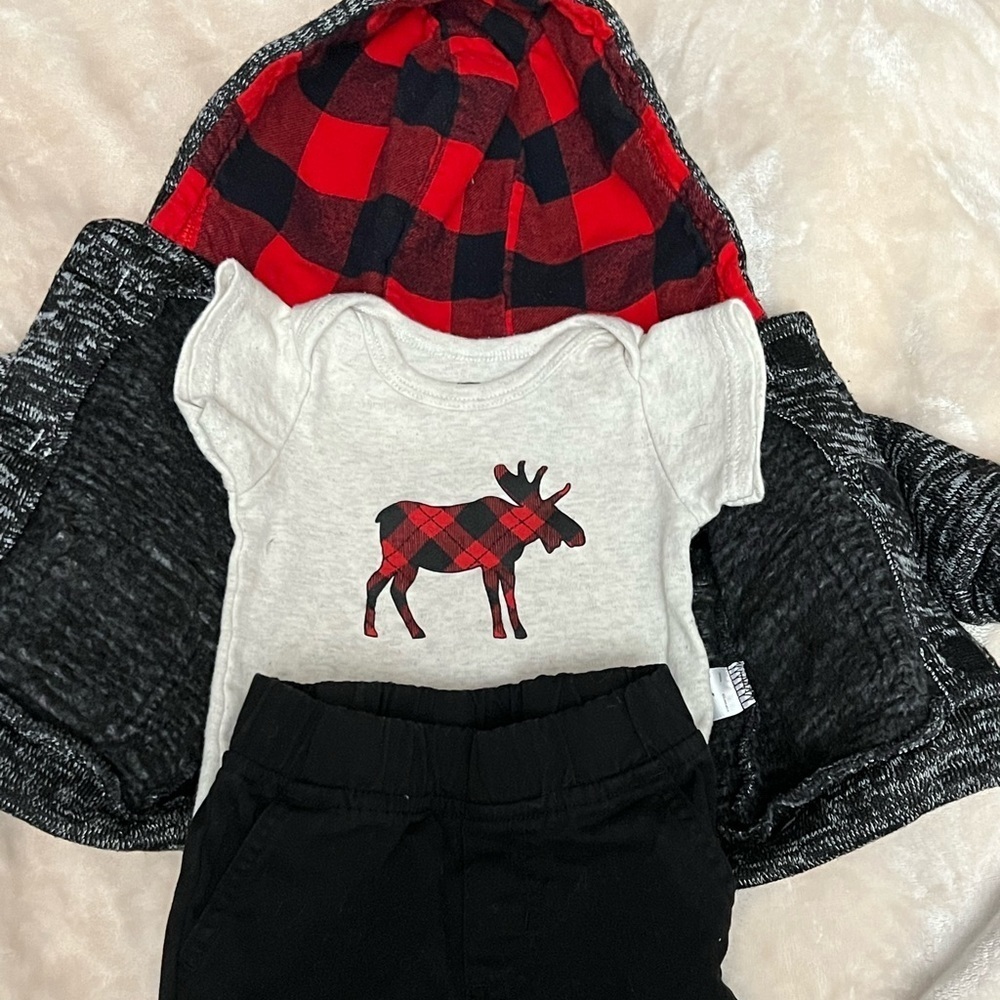 Red Black Plaid Moose Outfit Warm Jacket Pants Onesie Boys 6 months Holiday - Picture 1 of 9